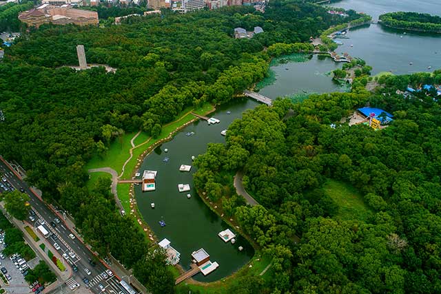 1-長(zhǎng)春黑臭水體綜合整治工程之南湖匯水區(qū)設(shè)計(jì)施工一體化項(xiàng)目1.jpg 1-長(zhǎng)春黑臭水體綜合整治工程之南湖匯水區(qū)設(shè)計(jì)施工一體化項(xiàng)目1.jpg